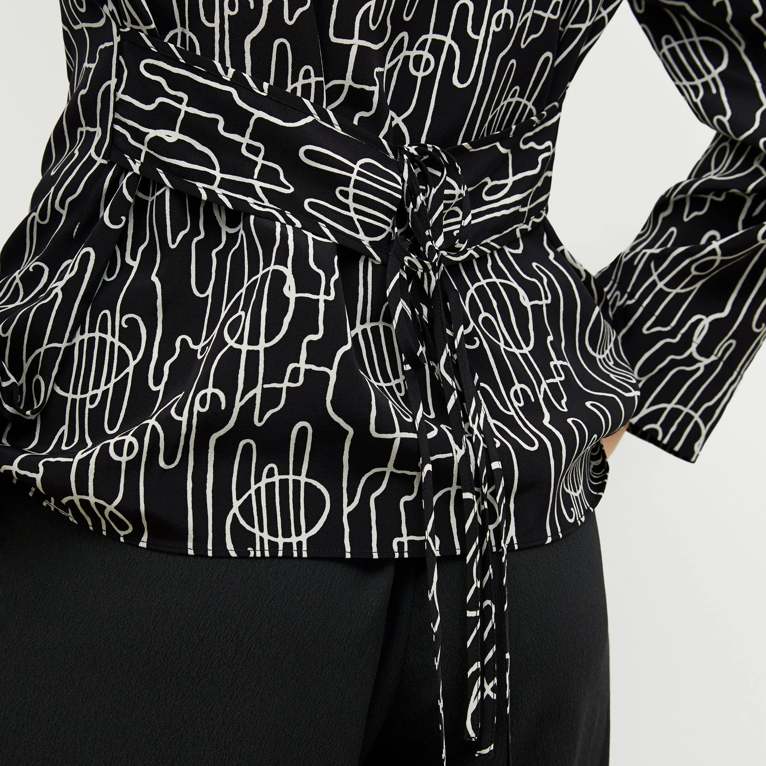 Alyssa Jacket - Washable Silk :: Symphony Print