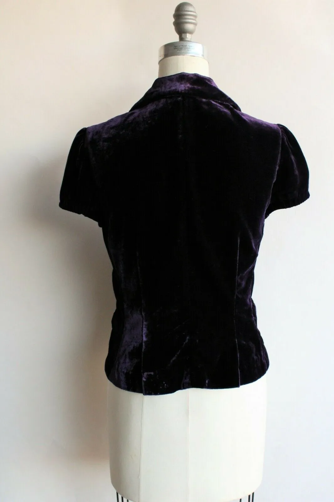 BCBG Max Azria womens purple velvet jacket, size Medium,