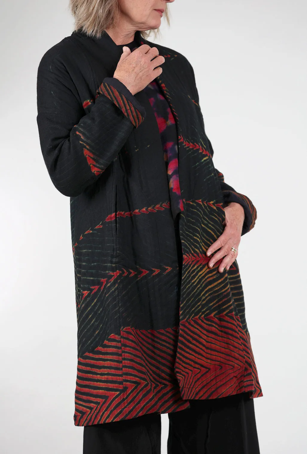 Quilted Kelly Topper, Black/Magenta