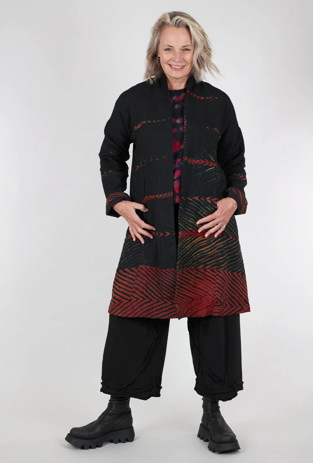 Quilted Kelly Topper, Black/Magenta