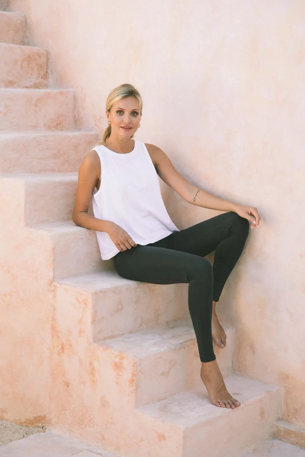 "Strong Woman" Wanderer Tank