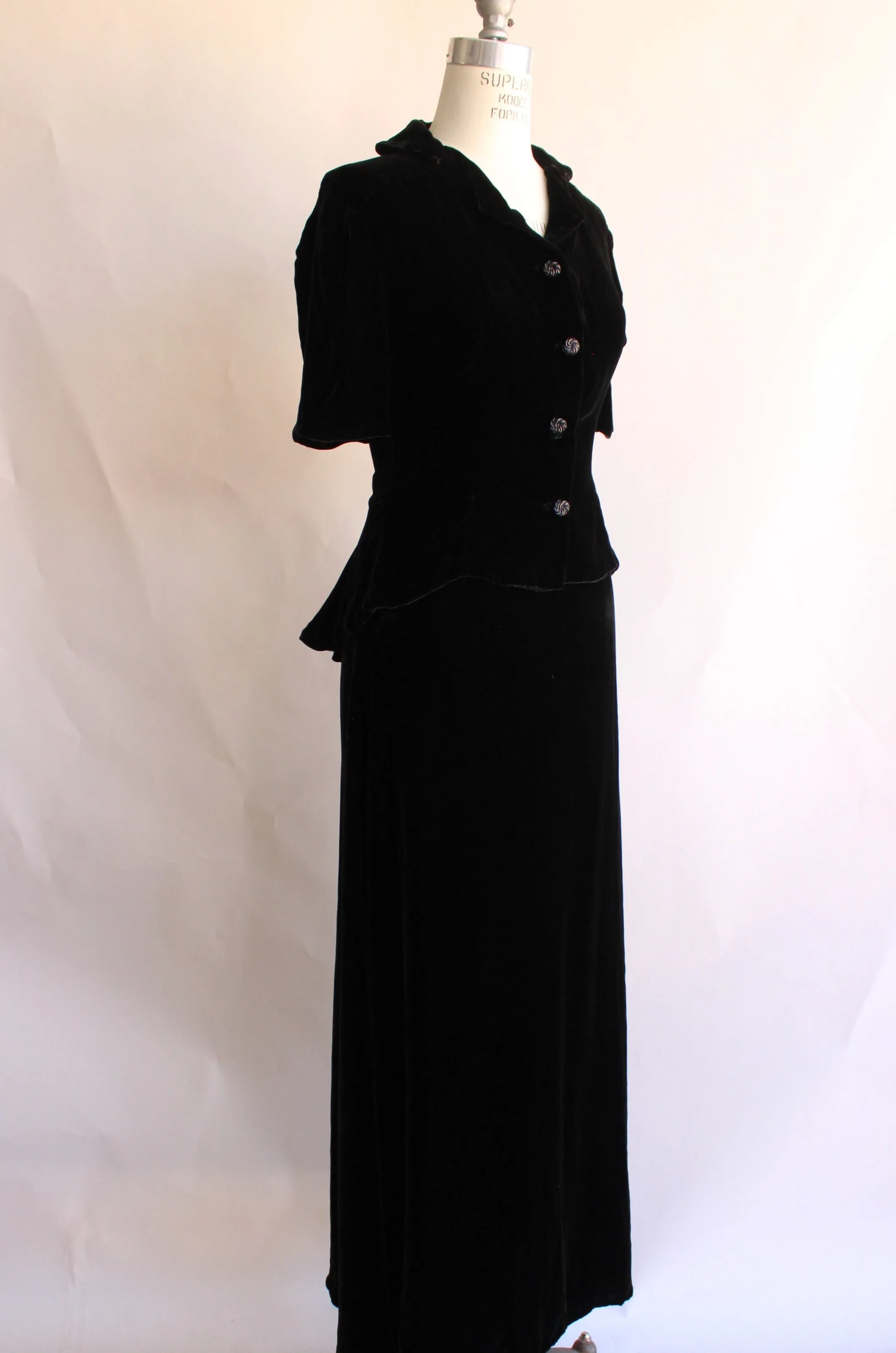 Vintage 1940 New Look Black Silk Velvet Skirt And Blouse Set